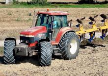 Трактори 4WD (задвиждане на четирите колела) Fiatagri G 240 DT PS
