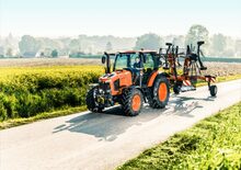 Трактори 4WD (задвиждане на четирите колела) Kubota M95GXS-IV