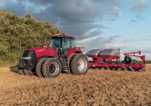 Трактори 4WD (задвиждане на четирите колела) Case IH Magnum 220