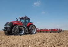 Трактори 4WD (задвиждане на четирите колела) Case IH Magnum 250