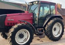 Трактори 4WD (задвиждане на четирите колела) Valtra Mega 8150