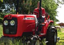 Трактори 4WD (задвиждане на четирите колела) Massey Ferguson MF 1529 M