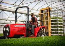 Трактори 4WD (задвиждане на четирите колела) Massey Ferguson MF 1529 MA