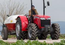 Трактори 4WD (задвиждане на четирите колела) Massey Ferguson MF 2620 GE