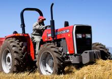 Трактори 4WD (задвиждане на четирите колела) Massey Ferguson MF 268 Xtra
