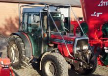 Трактори 4WD (задвиждане на четирите колела) Massey Ferguson MF 394 AF