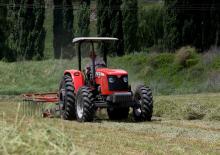 Трактори 4WD (задвиждане на четирите колела) Massey Ferguson MF 445 Xtra