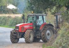 Трактори 4WD (задвиждане на четирите колела) Massey Ferguson MF 8240-4 Classic