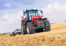 Трактори 4WD (задвиждане на четирите колела) Massey Ferguson MF 8740 S 