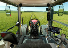 Трактори 4WD (задвиждане на четирите колела) Massey Ferguson MF 8S.245 