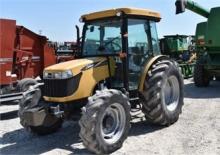 Трактори 4WD (задвиждане на четирите колела) Challenger MT335B