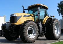 Трактори 4WD (задвиждане на четирите колела) Challenger MT575B