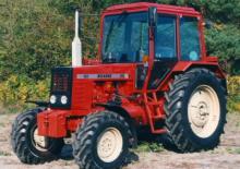 Трактори 4WD (задвиждане на четирите колела) Belarus MTZ-142