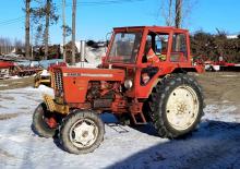 Трактори 4WD (задвиждане на четирите колела) Belarus MTZ-521