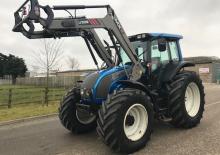 Трактори 4WD (задвиждане на четирите колела) Valtra N 141 HI