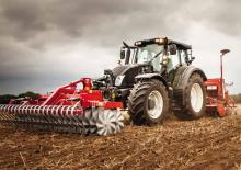 Трактори 4WD (задвиждане на четирите колела) Valtra N 143