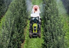 Трактори 4WD (задвиждане на четирите колела) Claas Nexos 230 VL