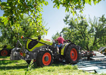 Трактори 4WD (задвиждане на четирите колела) Claas Nexos 2.105 Comfort XL 