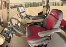 Трактори 4WD (задвиждане на четирите колела) Case IH Optum 300 CVXDrive