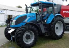 Трактори 4WD (задвиждане на четирите колела) Landini Powermax 145