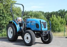 Трактори 4WD (задвиждане на четирите колела) LS R50 HST