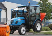 Трактори 4WD (задвиждане на четирите колела) LS R50 HST