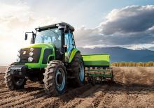 Трактори 4WD (задвиждане на четирите колела) Zoomlion RC1104 