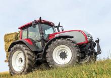 Трактори 4WD (задвиждане на четирите колела) Valtra T 160