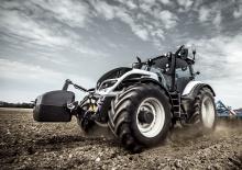 Трактори 4WD (задвиждане на четирите колела) Valtra T154H