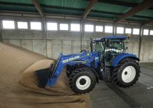 Трактори 4WD (задвиждане на четирите колела) New Holland T7.175 Classic