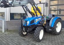 Трактори 4WD (задвиждане на четирите колела) New Holland TD4.70F