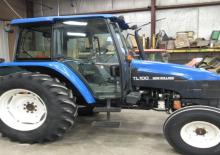 Трактори 4WD (задвиждане на четирите колела) New Holland TL100