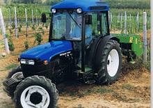 Трактори 4WD (задвиждане на четирите колела) New Holland TN 70 F DT (101/100)