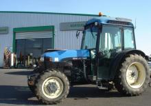 Трактори 4WD (задвиждане на четирите колела) New Holland TN 80 F DT (551)
