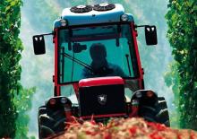 Трактори 4WD (задвиждане на четирите колела) Carraro TRH 9400