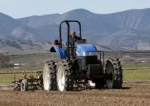 Трактори 4WD (задвиждане на четирите колела) New Holland TS6.125