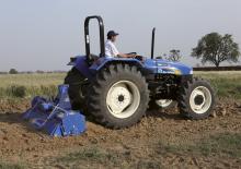 Трактори 4WD (задвиждане на четирите колела) New Holland TT75