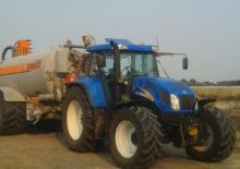 Трактори 4WD (задвиждане на четирите колела) New Holland TVT 155 (100)