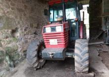Трактори 4WD (задвиждане на четирите колела) UTB Universal U 533 V