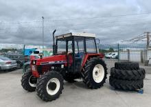 Трактори 4WD (задвиждане на четирите колела) UTB Universal U 703 DTP