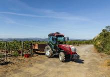 Трактори 4WD (задвиждане на четирите колела) McCormick X4.110XL