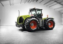 Трактори 4WD (задвиждане на четирите колела) Claas Xerion 3300 Trac