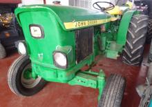 Трактори със задно задвижване John Deere 1035