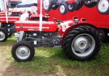 Трактори със задно задвижване Massey Ferguson 147