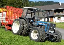 Трактори със задно задвижване Ford-NH 3435