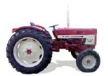 Трактори със задно задвижване International Harvester 453