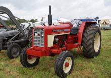 Трактори със задно задвижване International Harvester 474