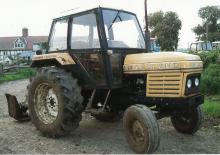 Трактори със задно задвижване Leyland 602