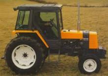Трактори със задно задвижване Renault 61-12 RS