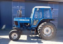 Трактори със задно задвижване Ford-NH 6700